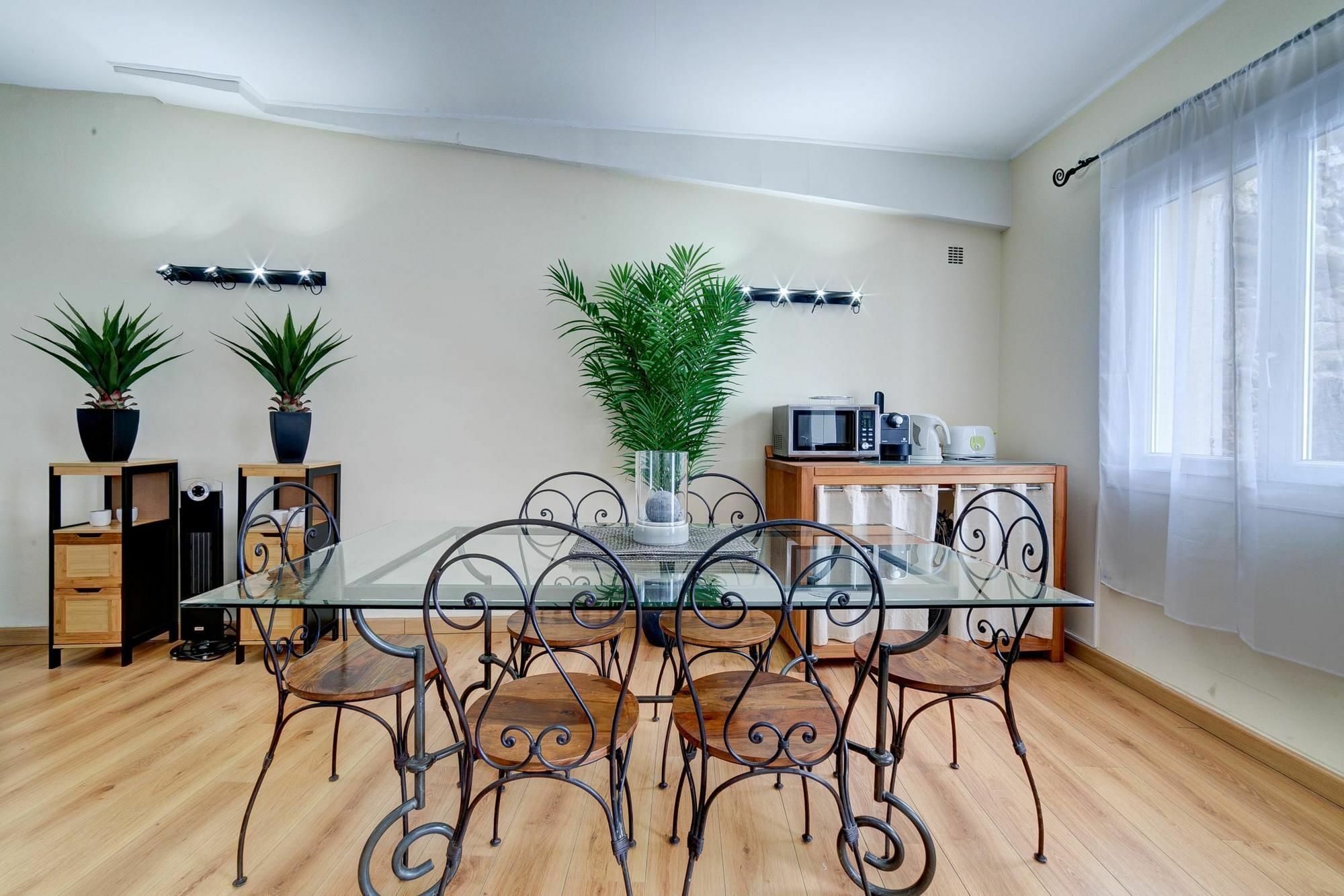 Villa Helene 4 *
